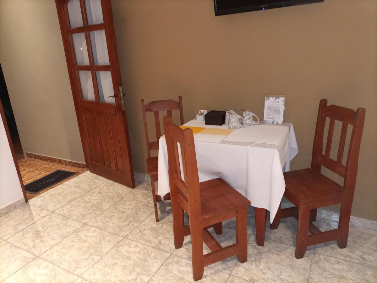 Hotel Village Del Sol 푸에르토이과수 외부 사진