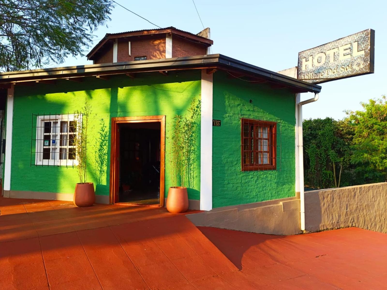 Hotel Village Del Sol 푸에르토이과수 외부 사진
