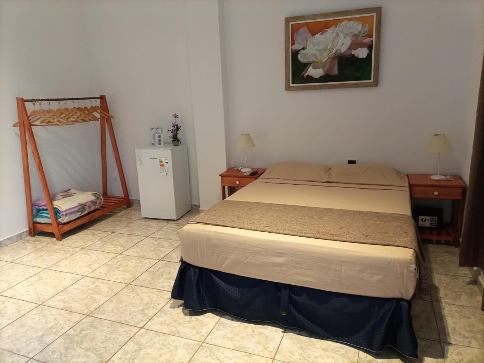 Hotel Village Del Sol 푸에르토이과수 외부 사진