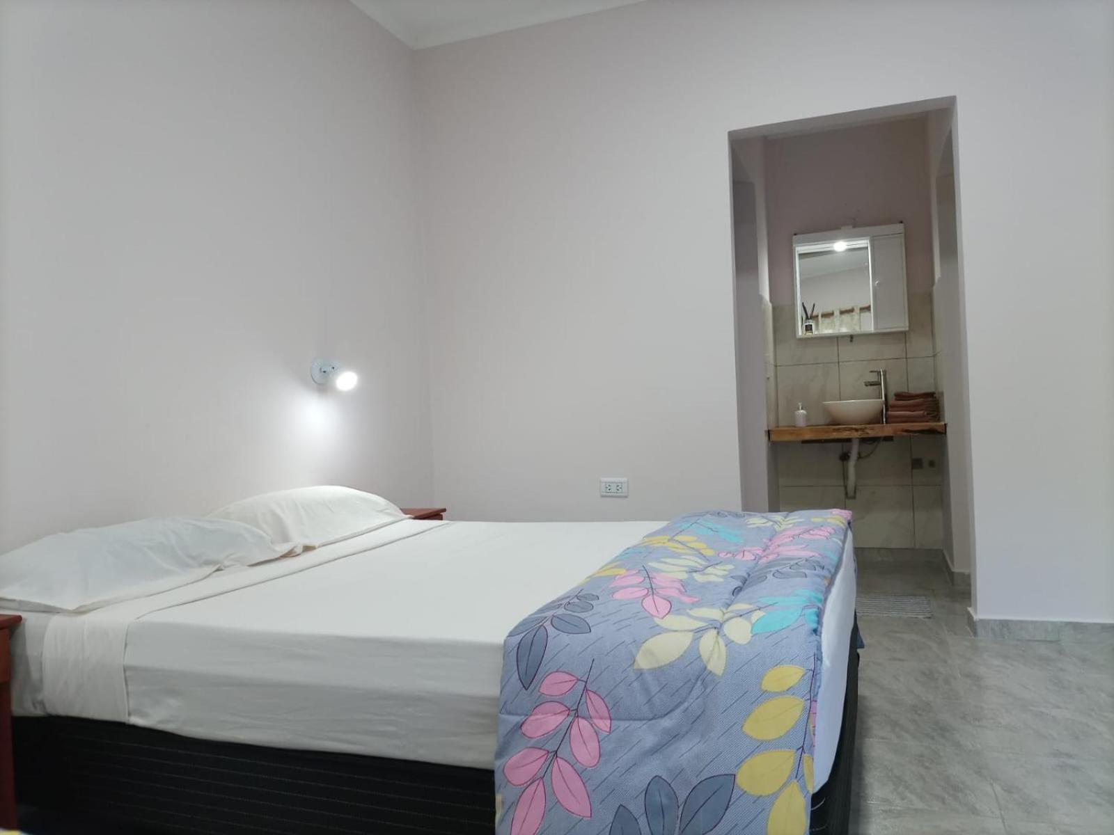 Hotel Village Del Sol 푸에르토이과수 외부 사진