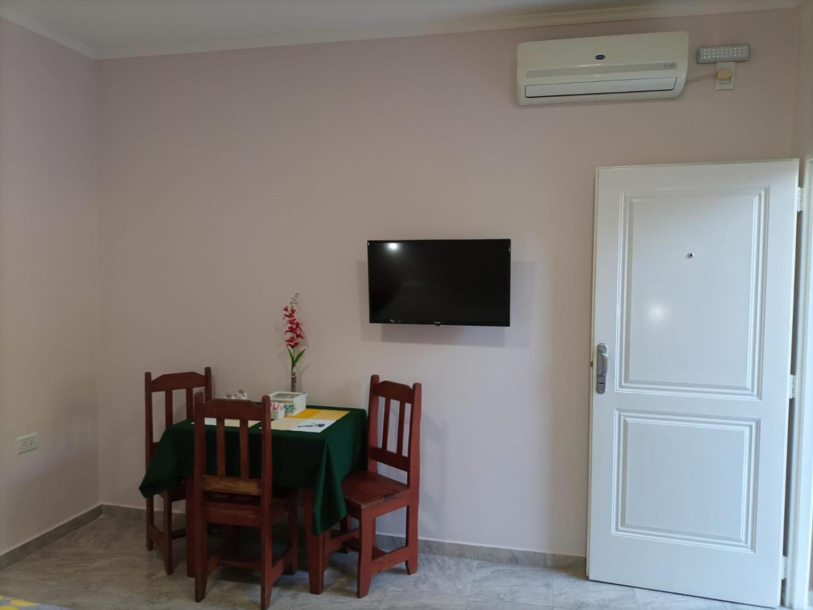Hotel Village Del Sol 푸에르토이과수 외부 사진